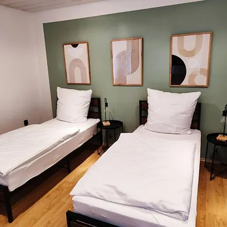 Апартаменты Charmantes 2 Bedroom Mit Parkplatz *