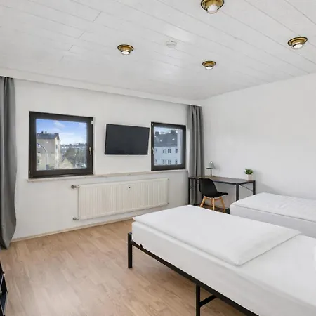 Daire Charmantes 2 Bedroom Mit Parkplatz *