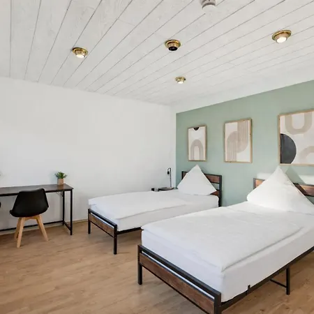 Charmantes 2 Bedroom Mit Parkplatz Daire *