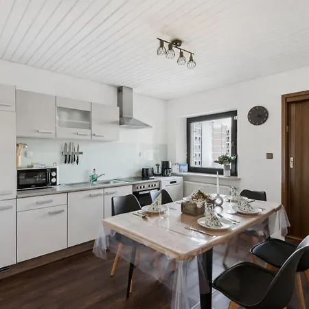 Charmantes 2 Bedroom Mit Parkplatz