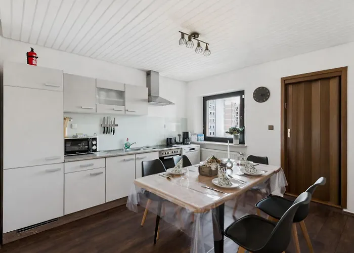 Charmantes 2 Bedroom Mit Parkplatz