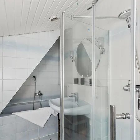 Charmantes 2 Bedroom Mit Parkplatz * ヴァイデン